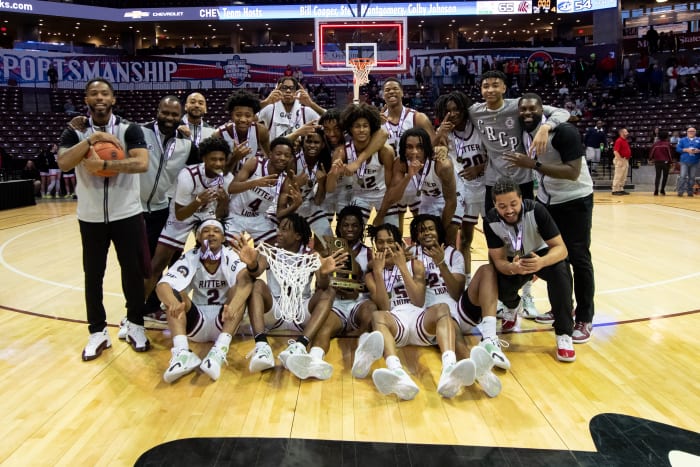 Cardinal Ritter won the Missouri Class 5 championship.